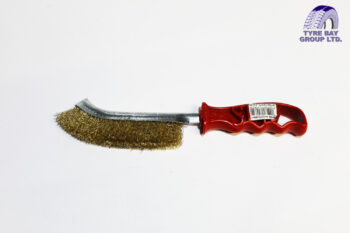 WIRE BRUSH IN PLASTIC HANDLE