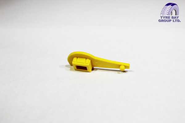 PLASTIC INSERT RIGHT HAND FOR 2014 T/C ONWARDS 221838