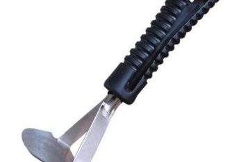 RUBBER SCRAPER